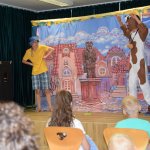 Obejrzyj galerię zdjęć: Teatr „Blaszany Bębenek” Szkoła Pana Kleksa - Świetlica Baranów